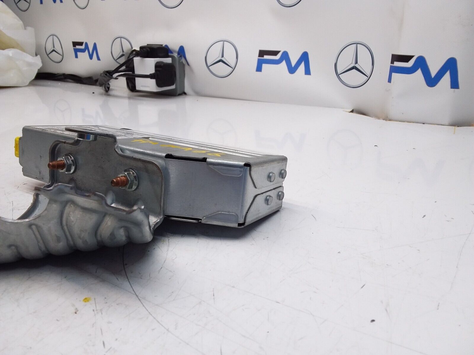 MERCEDES  C-CLASS W205 PASSENGER REAR SIDE  AIRBAG MODULE A2058604701 FM00466
