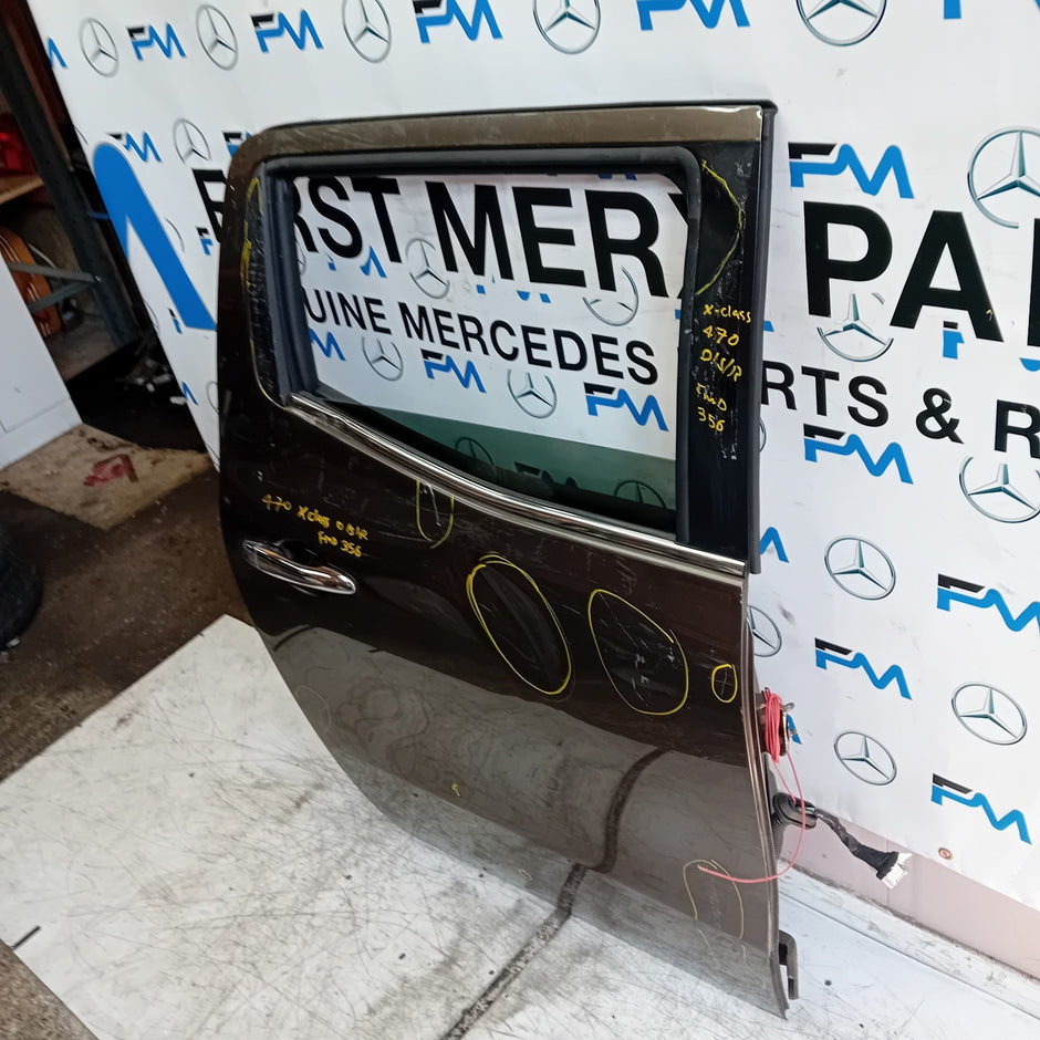 MERCEDES BENZ X-CLASS W470 DRIVER REAR DOOR OSR BROWN COMPLETE FMD356