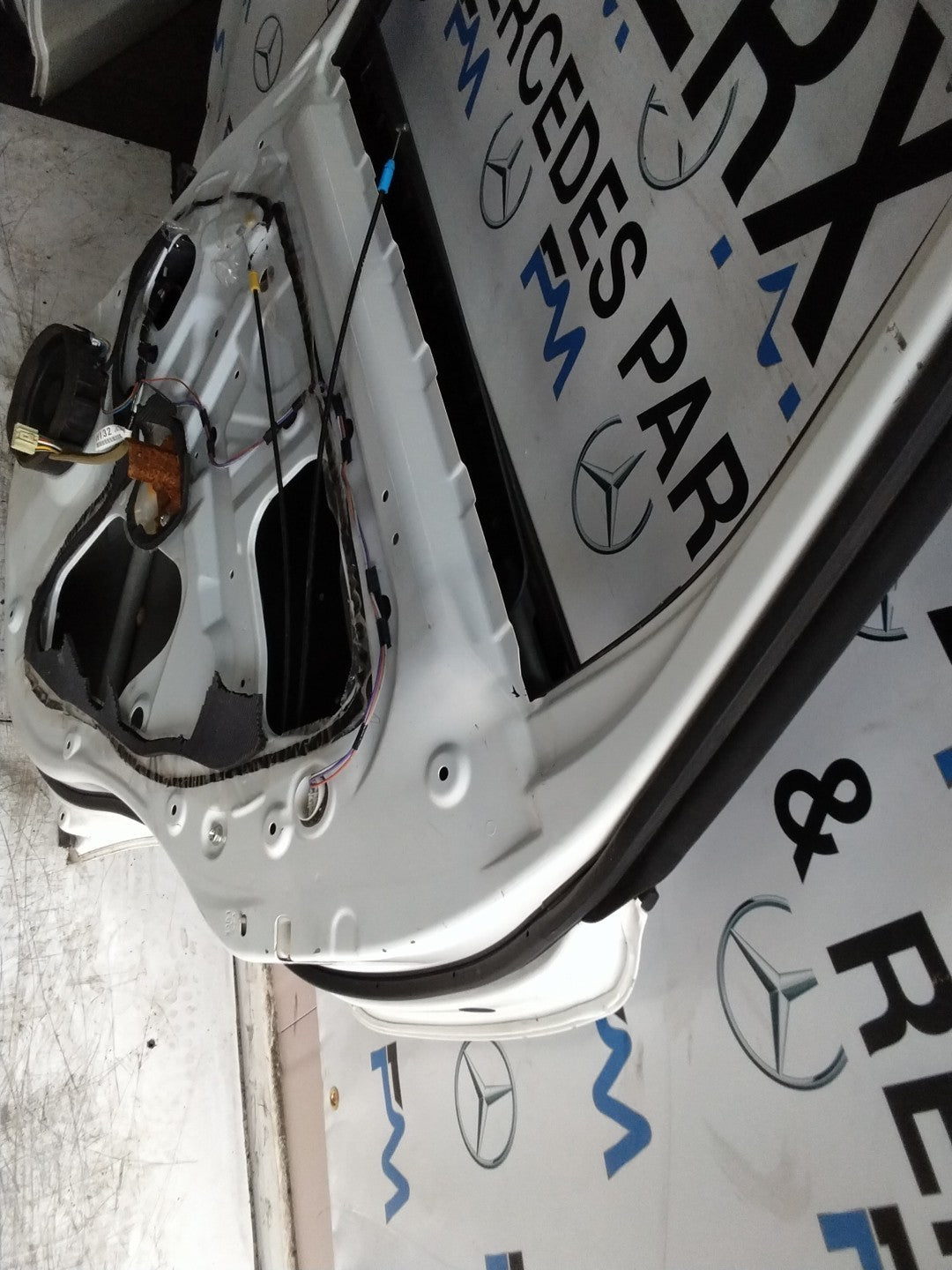 MITSUBISHI OUTLANDER MK3 DRIVER SIDE REAR DOOR OSR 2013 WHITE FMD307