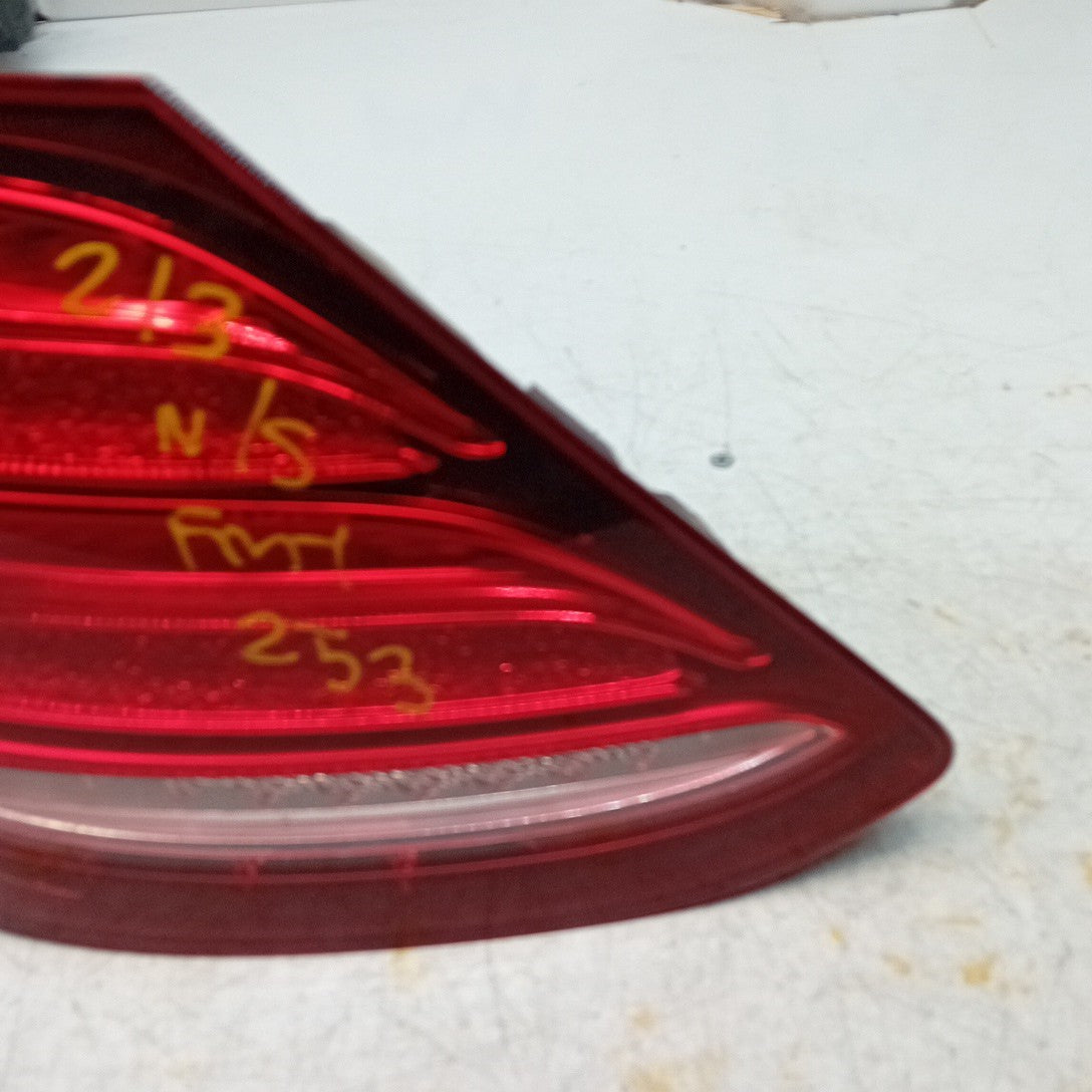 MERCEDES E-CLASS W213 PASSENGER LEFT NS REAR TAIL LIGHT A2139067900 FMT253