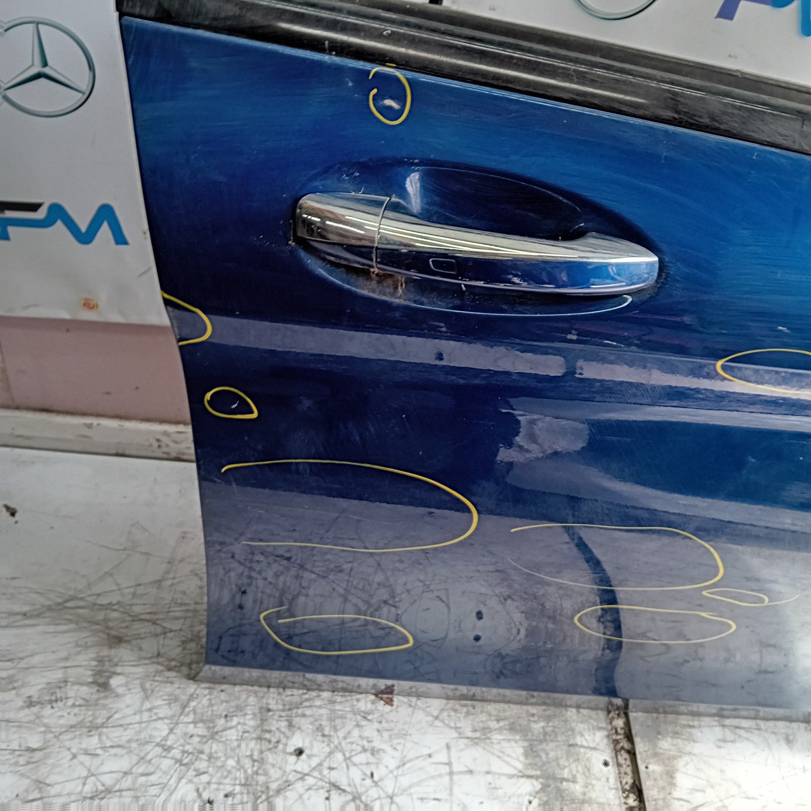 MEECEDS C-CLASS W205 DRIVER FRONT DOOR OSF BLUE 2014 ON COMPLETE FMD397