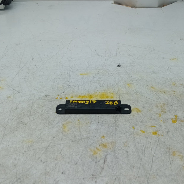 MERCEDES BENZ  E-CLASS W206 KEYLESS ENTRY ANTENNA  A2239052200 FM001317