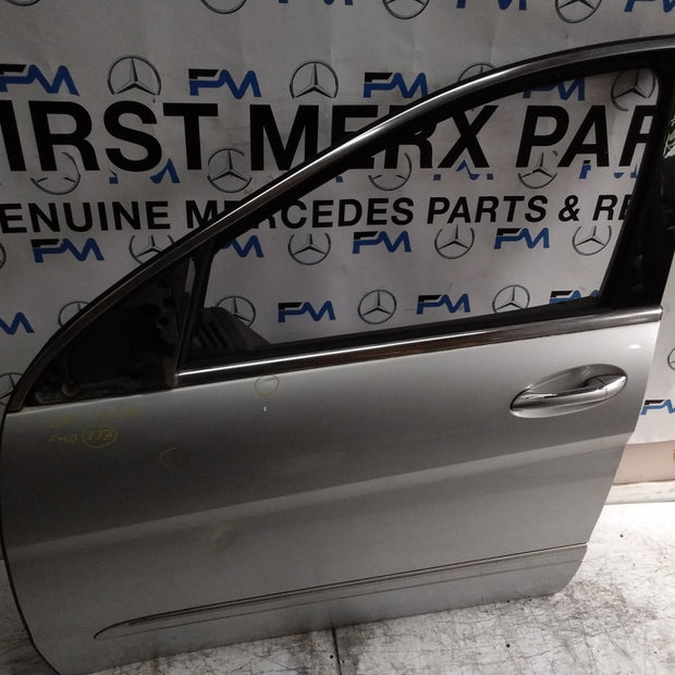 MERCEDES R-CLASS W251 PASSENGER FRONT DOOR NSF SILVER 2005-12 COMPLETE FMD337