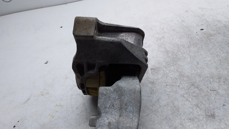 MERCEDES BENZ B-CLASS W246 LEFT ENGINE MOUNT A2462400217 FMR452