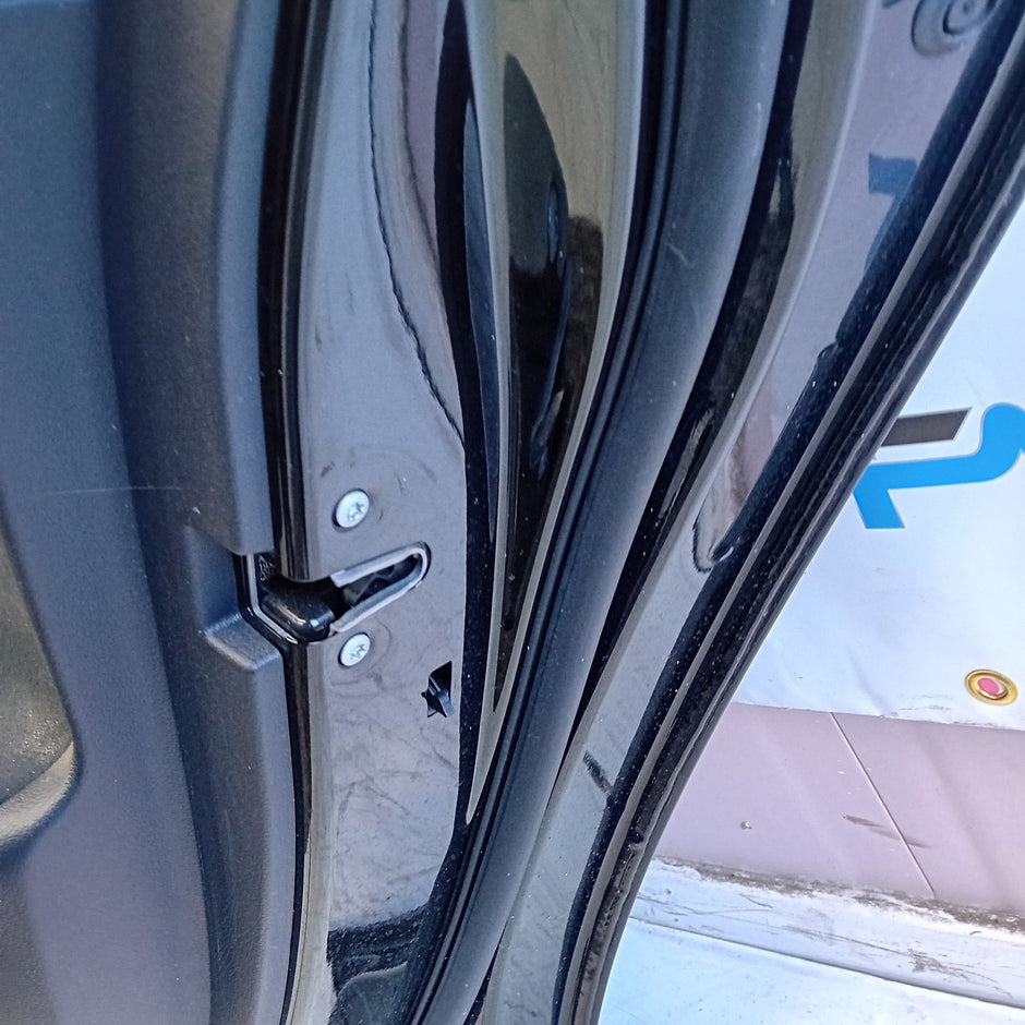 MERDEDES A-CLASS W177 SALOON DRIVER REAR DOOR NSR BLACK 2018 ON COMPLETE FMD186