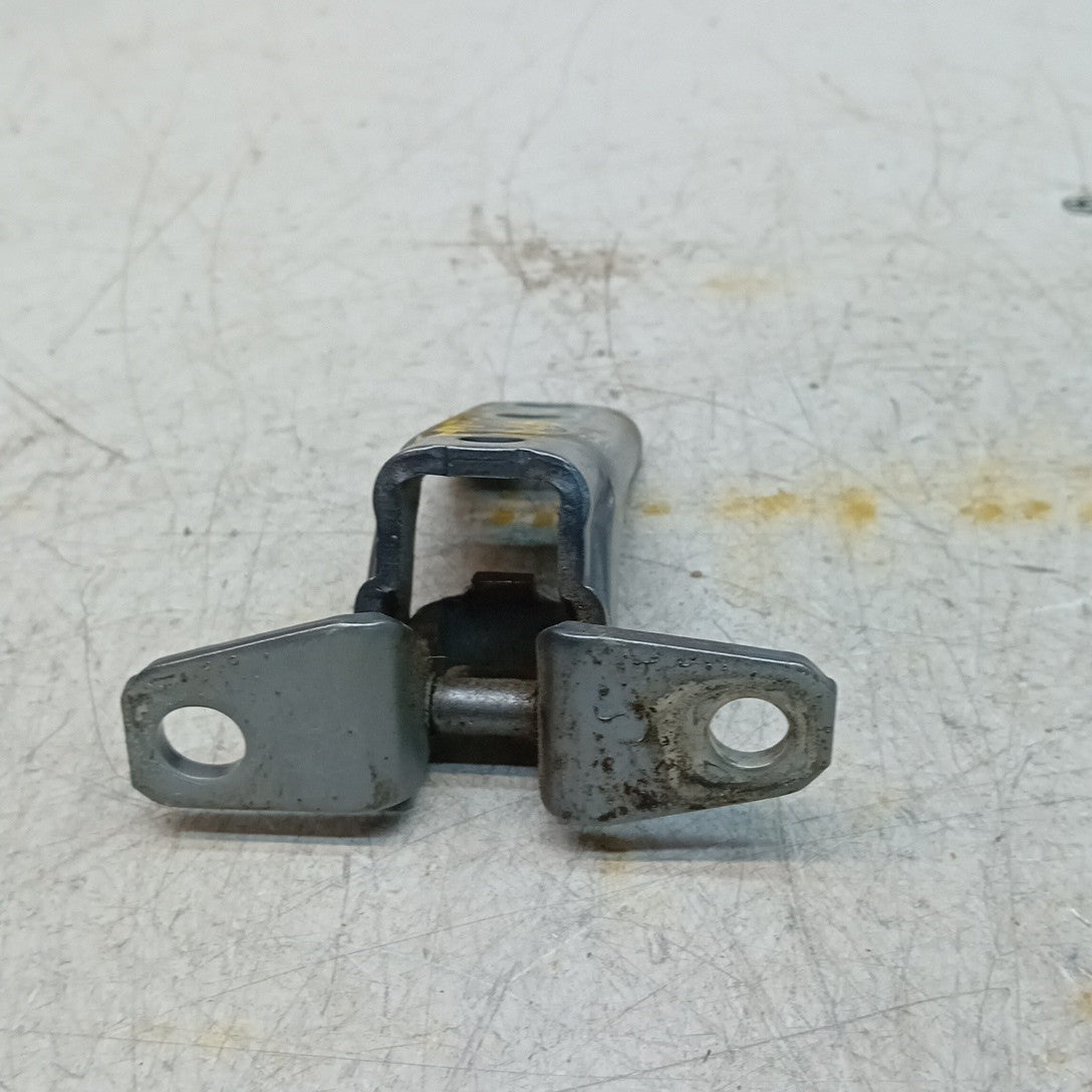 MITSUBISHI OUTLANDER MK3  FRONT DOOR HINGE PANEL E1 A046834 FM001646