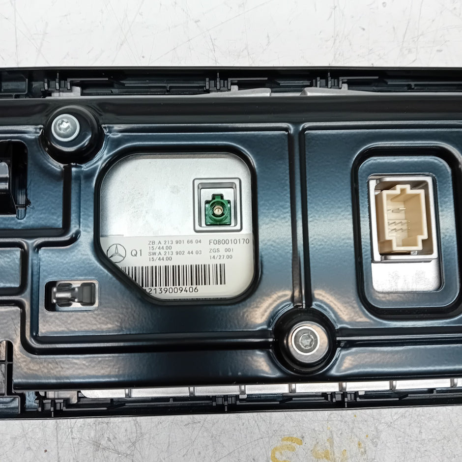 MERCEDES E-CLASS W213 DISPLAY SCREEN A2139009406 2017 FM001161