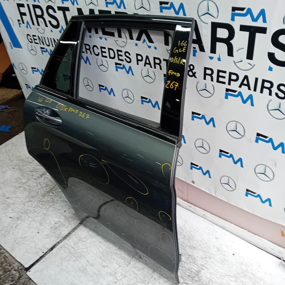 MERCEDES BENZ GLE W166 DRIVER REAR DOOR OSR GREY 2015-19 COMPLETE FMD267
