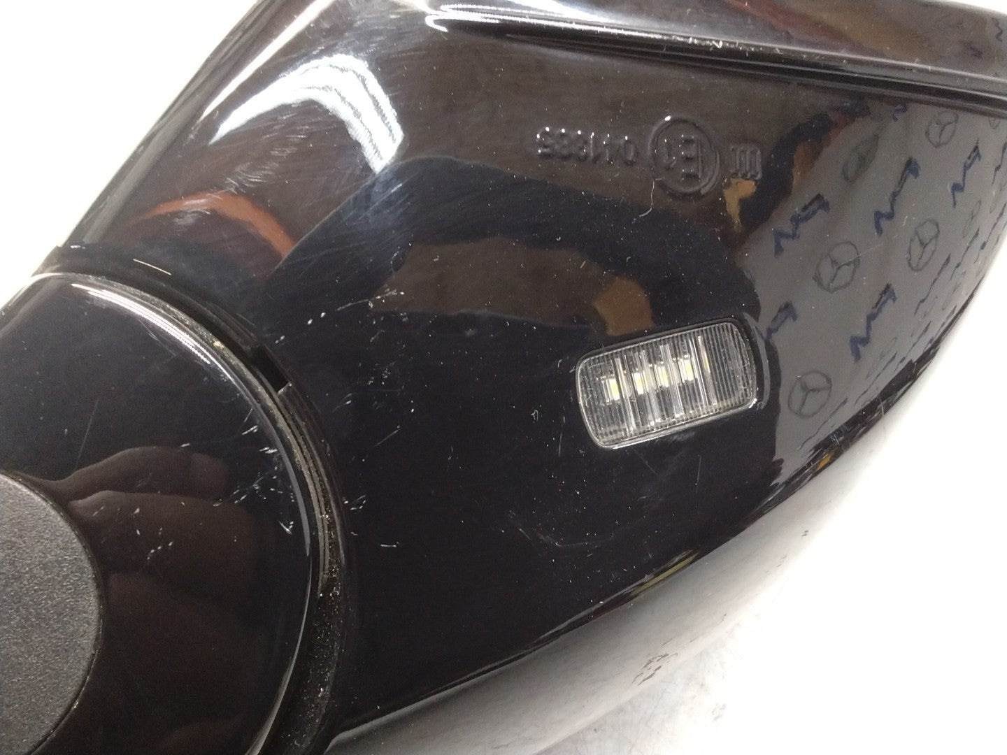MERCEDES E-CLASS  W213 DRIVER SIDE WING MIRROR A2138100201 BLACK FMM25
