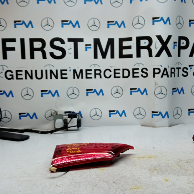 MITSUBISHI OUTLANDER MK3 PASSENGER SIDE LEFT REAR INNER TAIL LIGHT 2013 FMT304