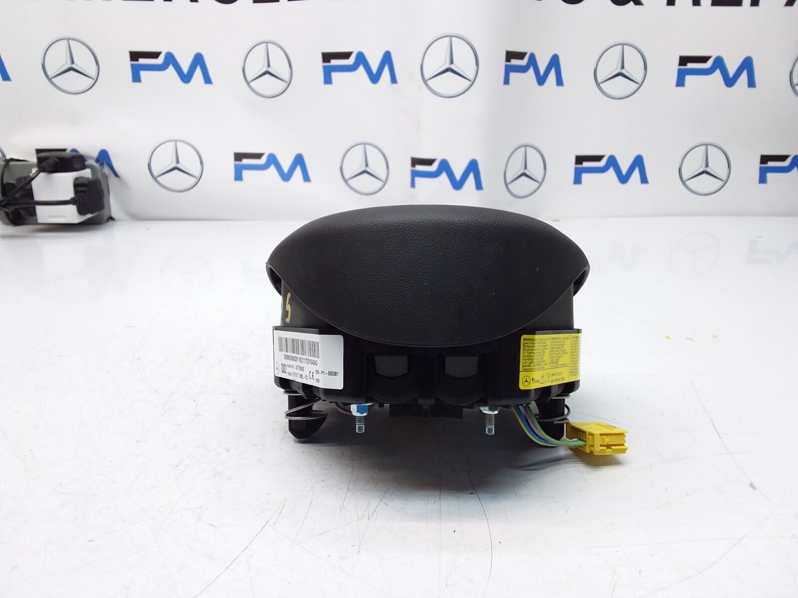 MERCEDES C-CLASS W205 STEERING WHEEL AIRBAG 308998798162-AD FM00484