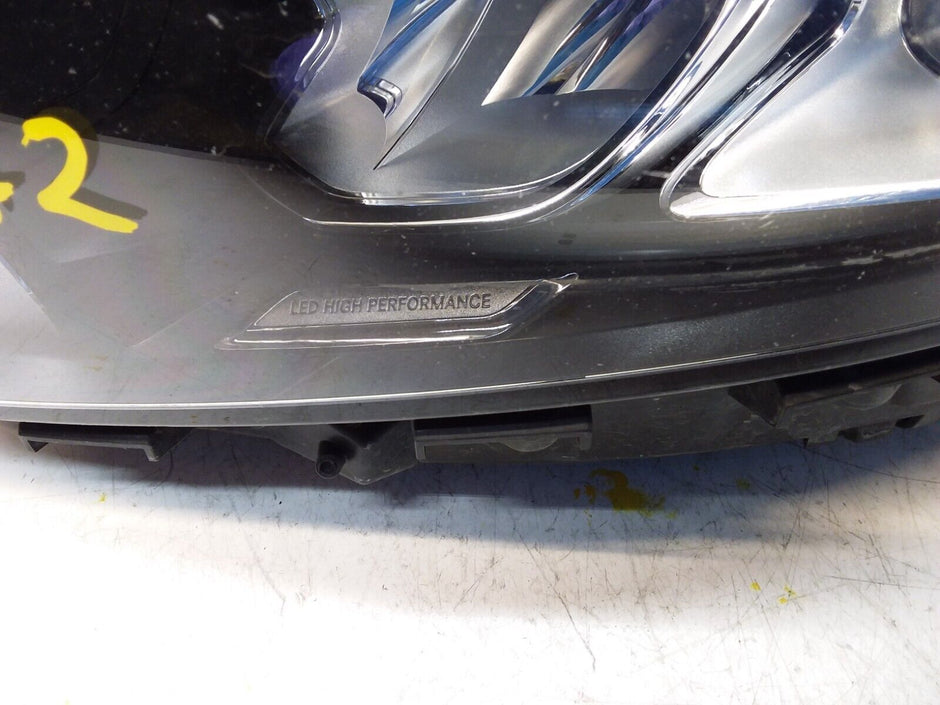 2016 MERCEDES A-CLASS W177 HEADLIGHT PASSENGER NS A1779064903 FMH142 (Damaged)