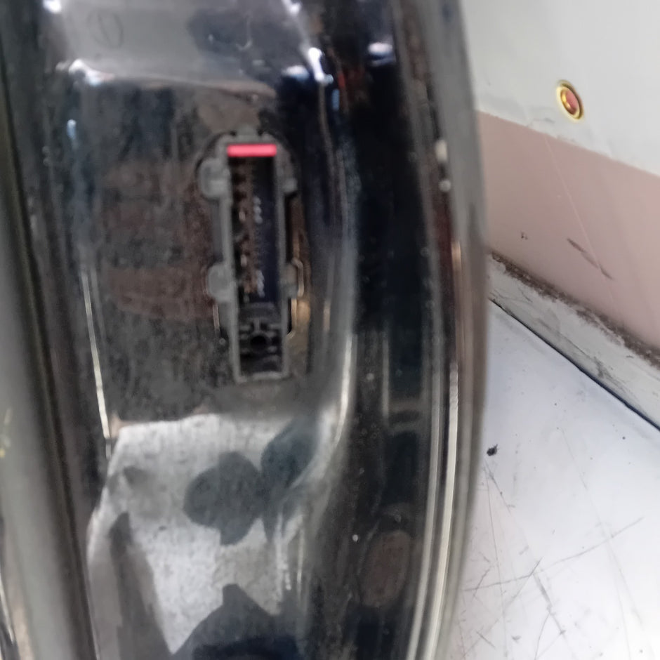 MERDEDES C- CLASS W205 PASSENGER SIDE REAR DOOR NSR BLAC 2014 ON COMPLETE FMD180