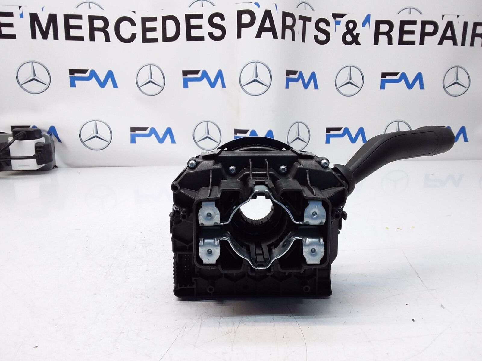 Mercedes  A-CLASS W177 INDICATOR/WIPER GEAR SELECT + SQUIB 10139371 2020 FM00531