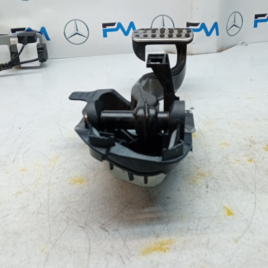 MERCEDES BENZ C-CLASS W205 BRAKE PEDAL A2052920308 2014 ON FM001327