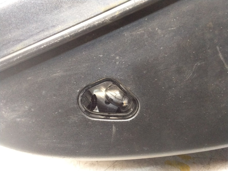 MERCEDES C-CLASS  W204 PASSENGER SIDE WING MIRROR A2048106593 GREY FMM18