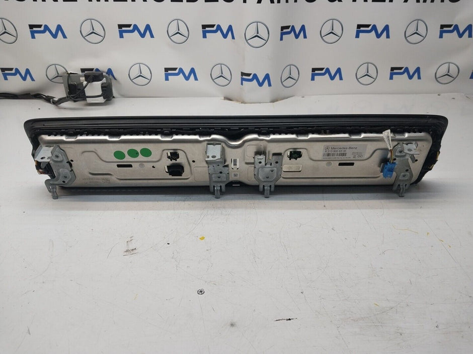 MERCEDES BENZ E-CLASS W213 W238 SAT NAV SCREEN HEAD UNIT A2139006335 FM00649