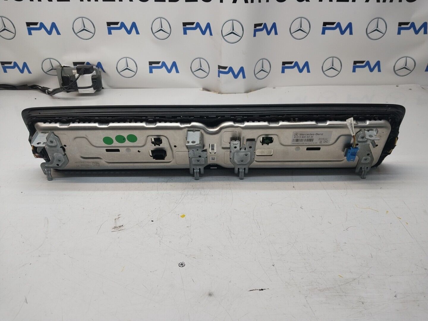 MERCEDES BENZ E-CLASS W213 W238 SAT NAV SCREEN HEAD UNIT A2139006335 FM00649