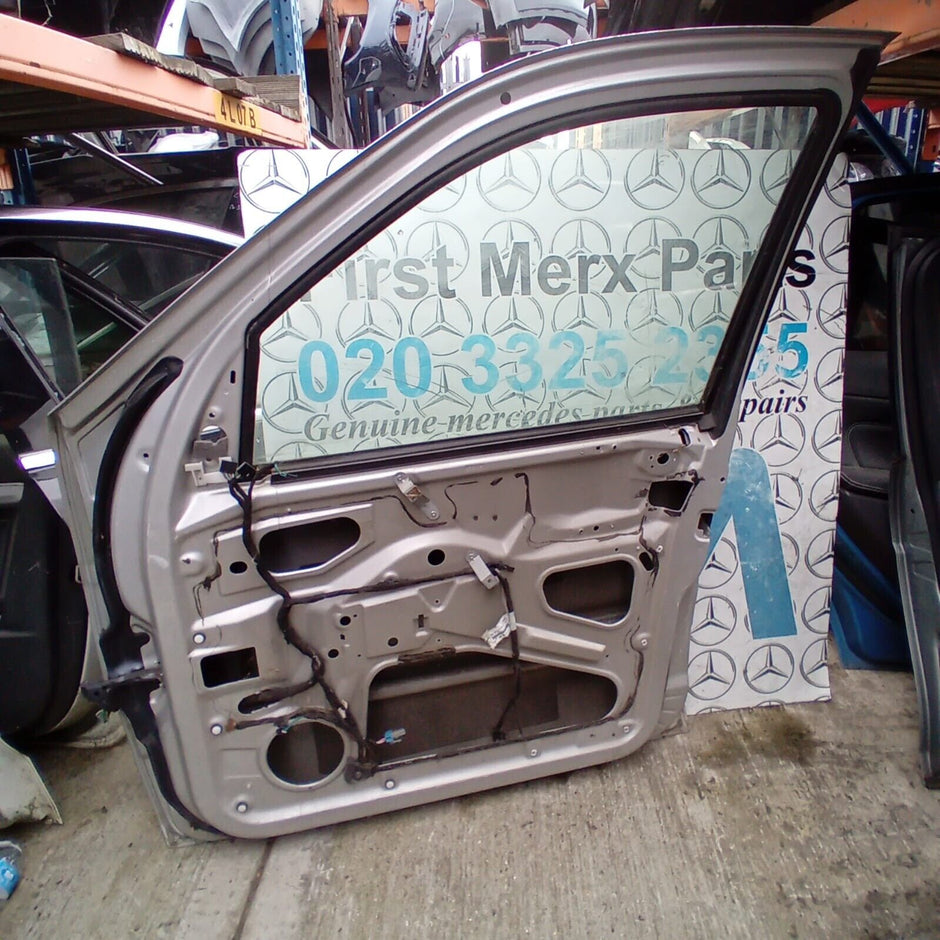 MERCEDES BENZ ML  W163  DRIVER SIDE FRONT DOOR ( OFF SIDE FRONT )