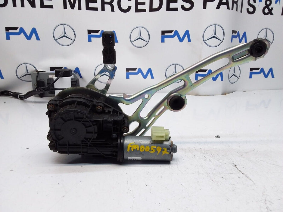 Mercedes C-CLASS W205 TAILGATE LIFT SOFT CLOSE 0390204 124 FM00597 
