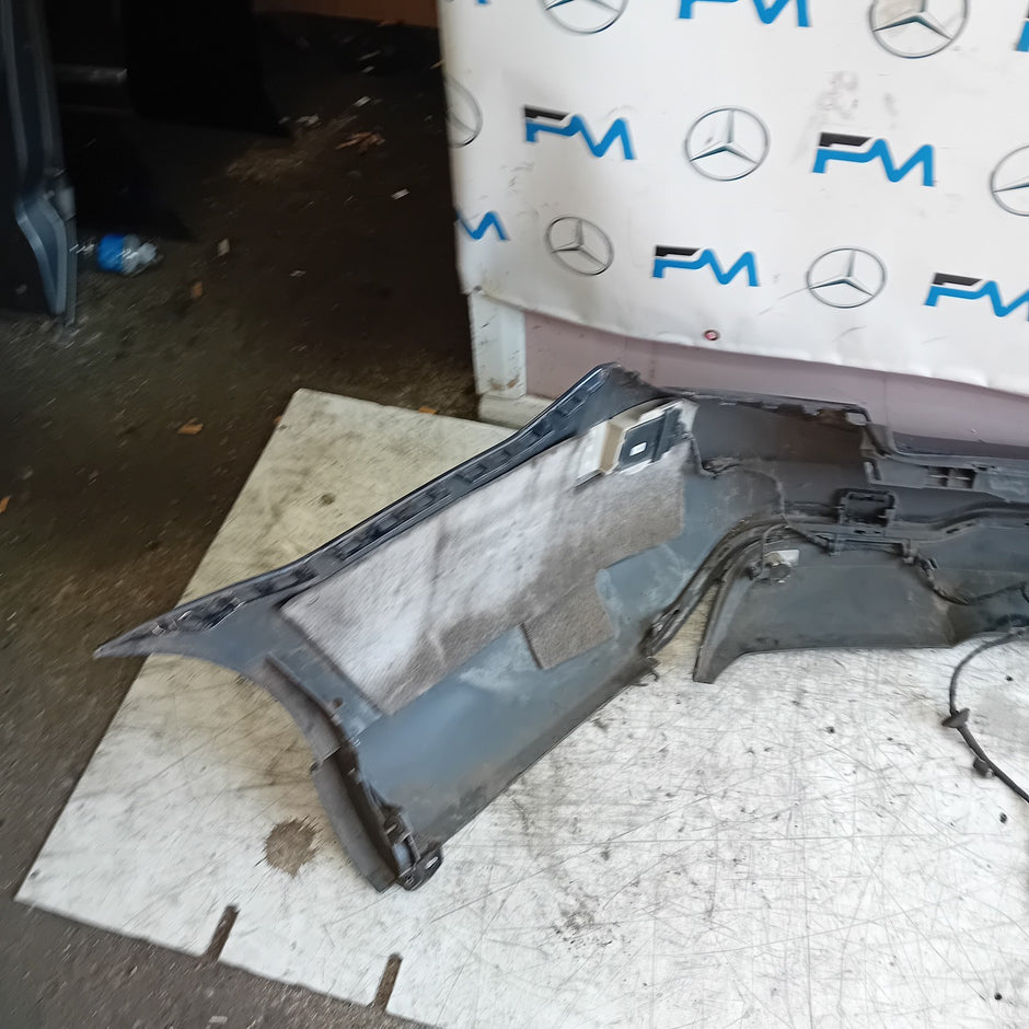 MERCEDES BENZ C-CLASS W204  REAR BUMPER A2048850438 2016 WHITE COMPLETE FMX163