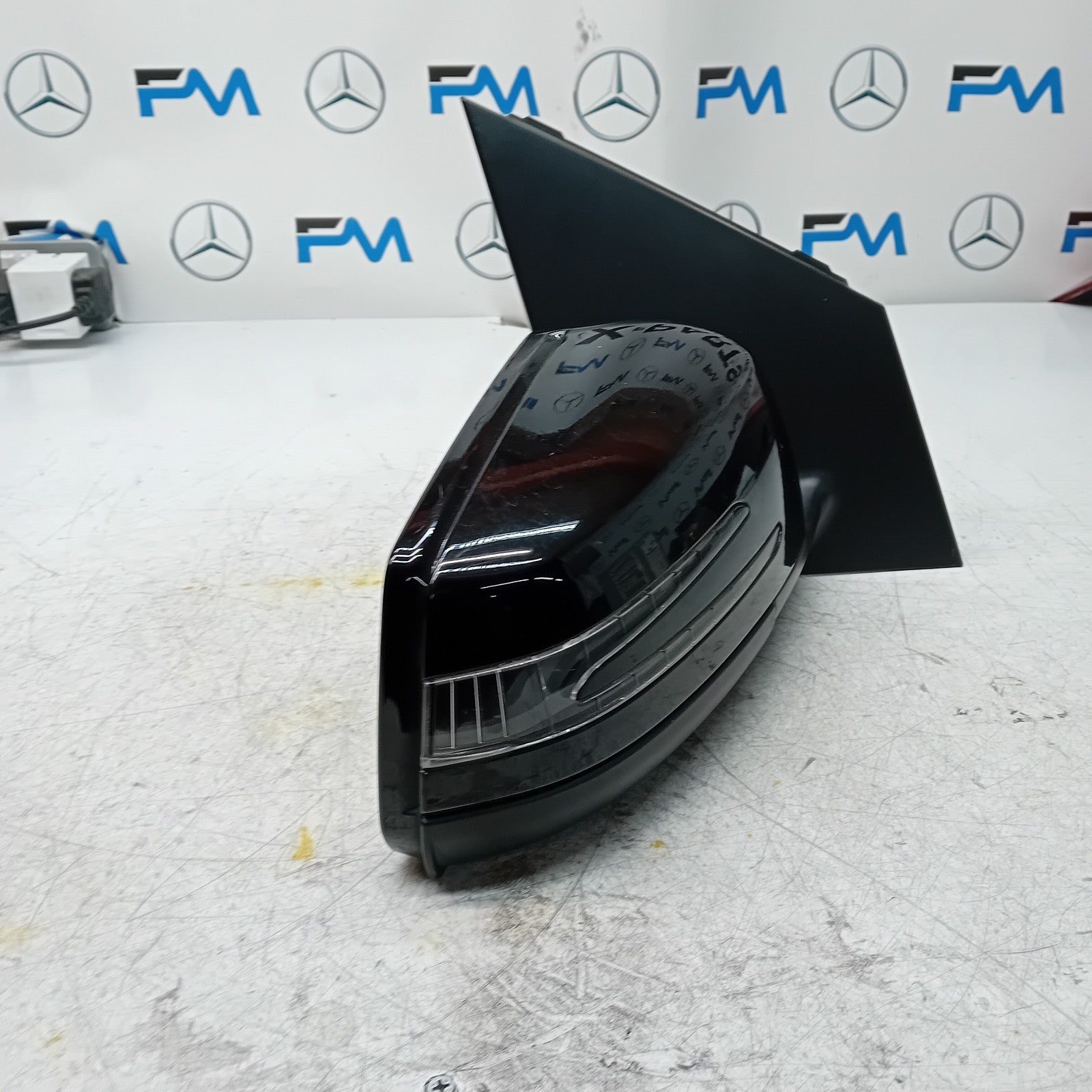 MERCEDES BENZ B-CLASS W246 DRIVER WING MIRROR OS BLACK  FMM87