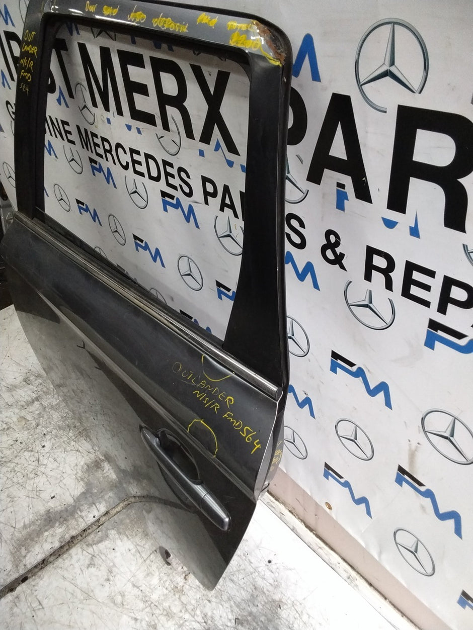 MITSUBISHI OUTLANDER PASSENGER REAR DOOR NSR GREY  FMD564