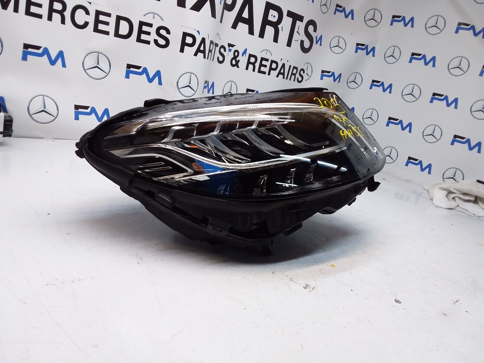 2018 MERCEDES C-CLASS W205 O/S HEADLIGHT  A2059062606 FMH56 LED HIGH PERFORMANCE
