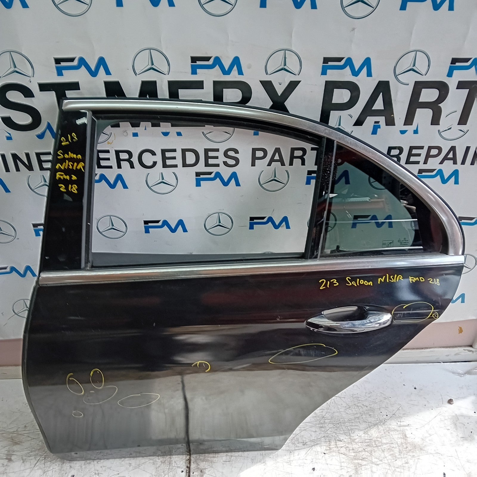 MERCEDES E-CLASS W213 SLN PASSENGER REAR DOOR NSR BLACK 2016 ON COMPLETE FMD218