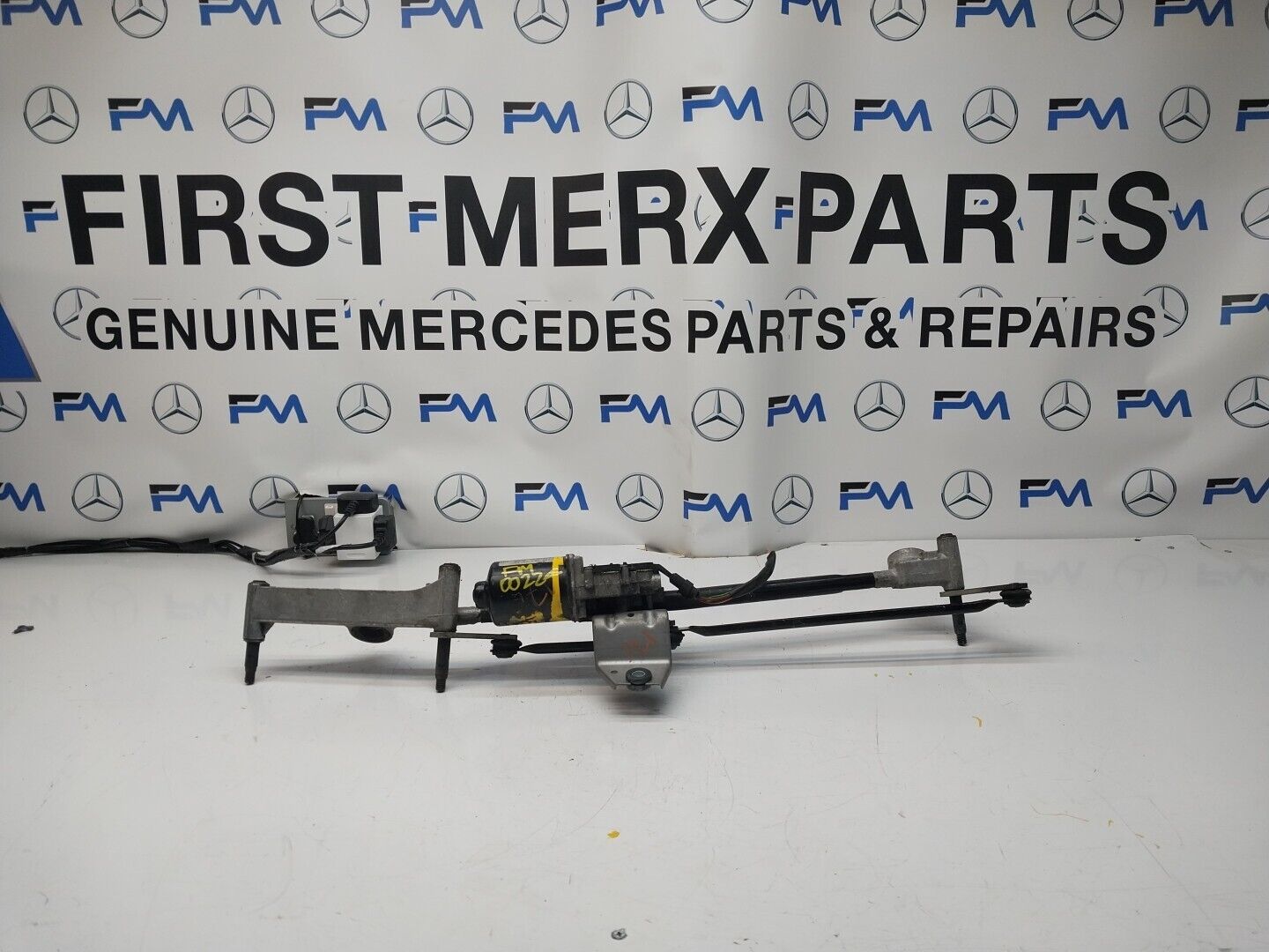 MERCEDES-BENZ A CLA GLA 2015-2018 Wiper Motor Front & Linkage A1769061900FM00224