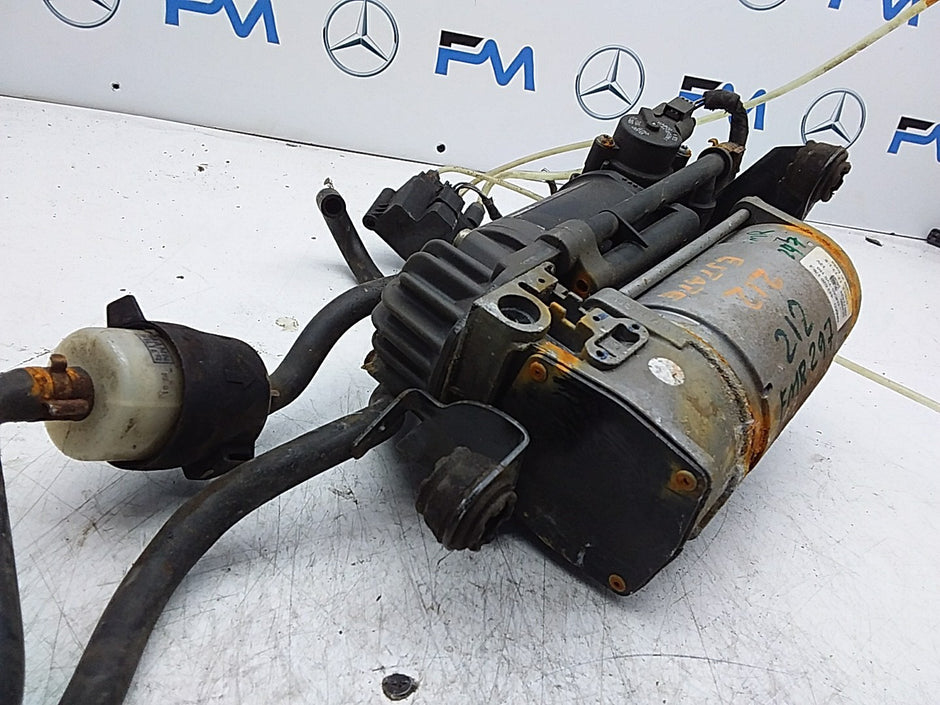 MERCEDES E-CLS W212 AIR SUSPENSION COMPRESSOR PUMP A2123200404 FMR297