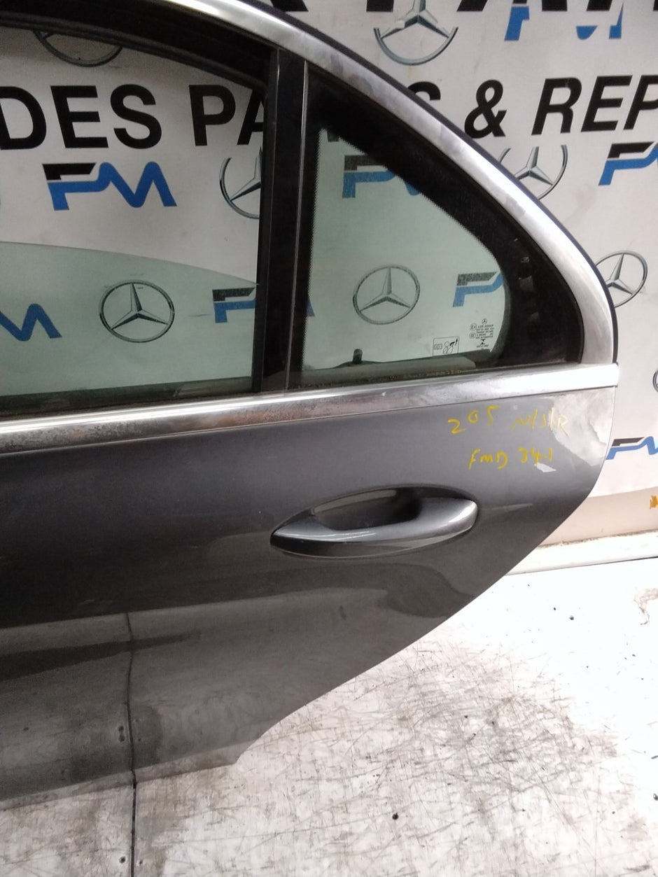 MERCEDES C-CLASS W205 SLN PASSENGER REAR DOOR NSR GREY 2014 ON COMPLETE FMD341