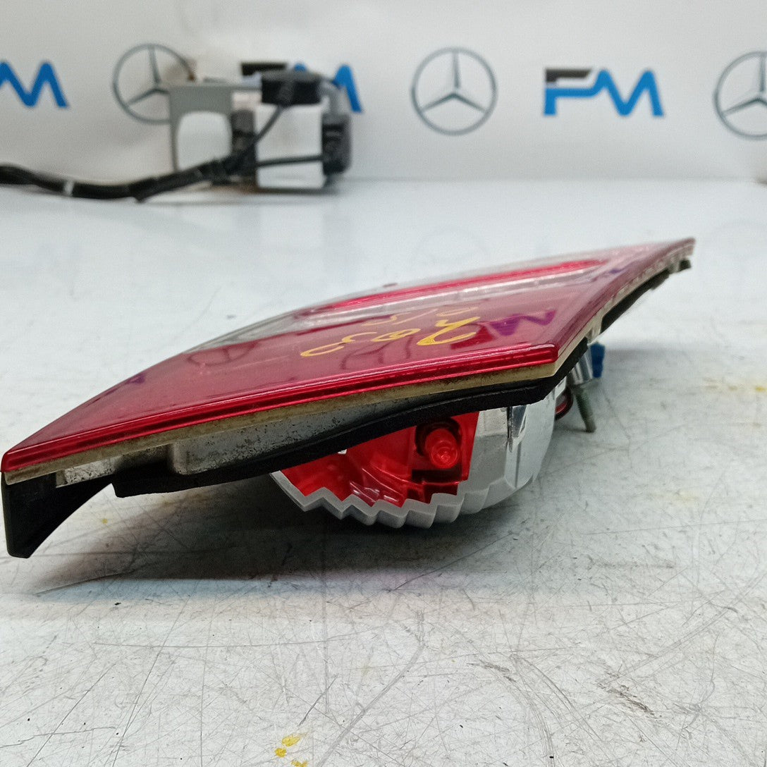 MERCEDES C-CLASS W203 ESTATE DRIVER RIGHT REAR TAIL LIGHT A2038205064 FMT276