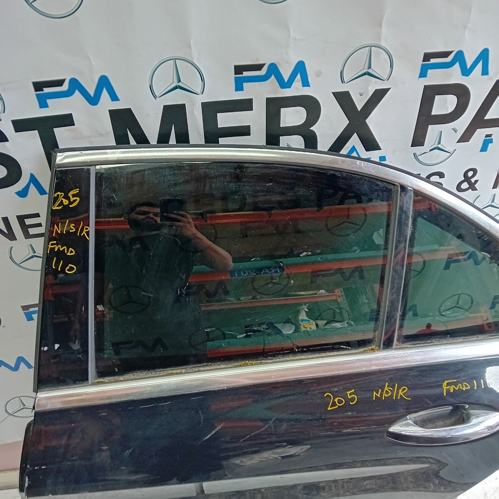 MERCEDES BENZ  C-CLASS W2O5 PASSENGER SIDE REAR DOOR N/S/R COMPLETE BLACK FMD110