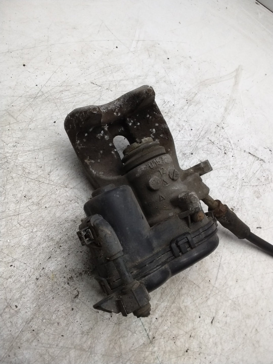 MERCEDES  B-CLASS W246 BRAKE CALIPER REAR LEFT PASSENGER SIDE A2464232198 FMR141