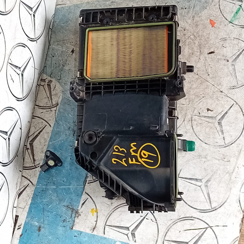 MERCEDES E CLASS W213 2017 2.0 DIESEL AIR FILTER BOX HOUSING A6540900001