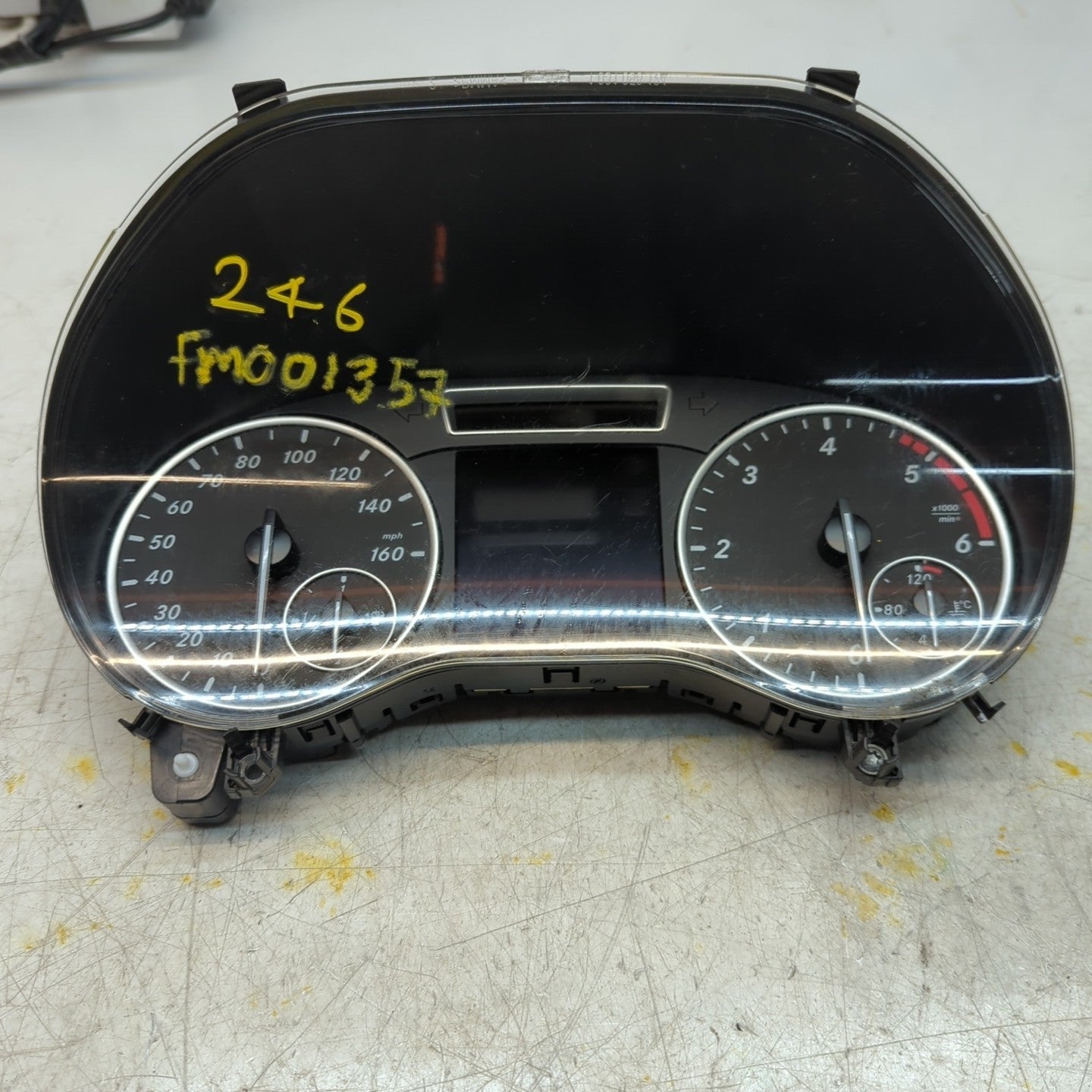 MERCEDES B-CLASS W246 SPEEDOMETER INSTRUMENT CLUSTER BLACK A2469006911 FM001357