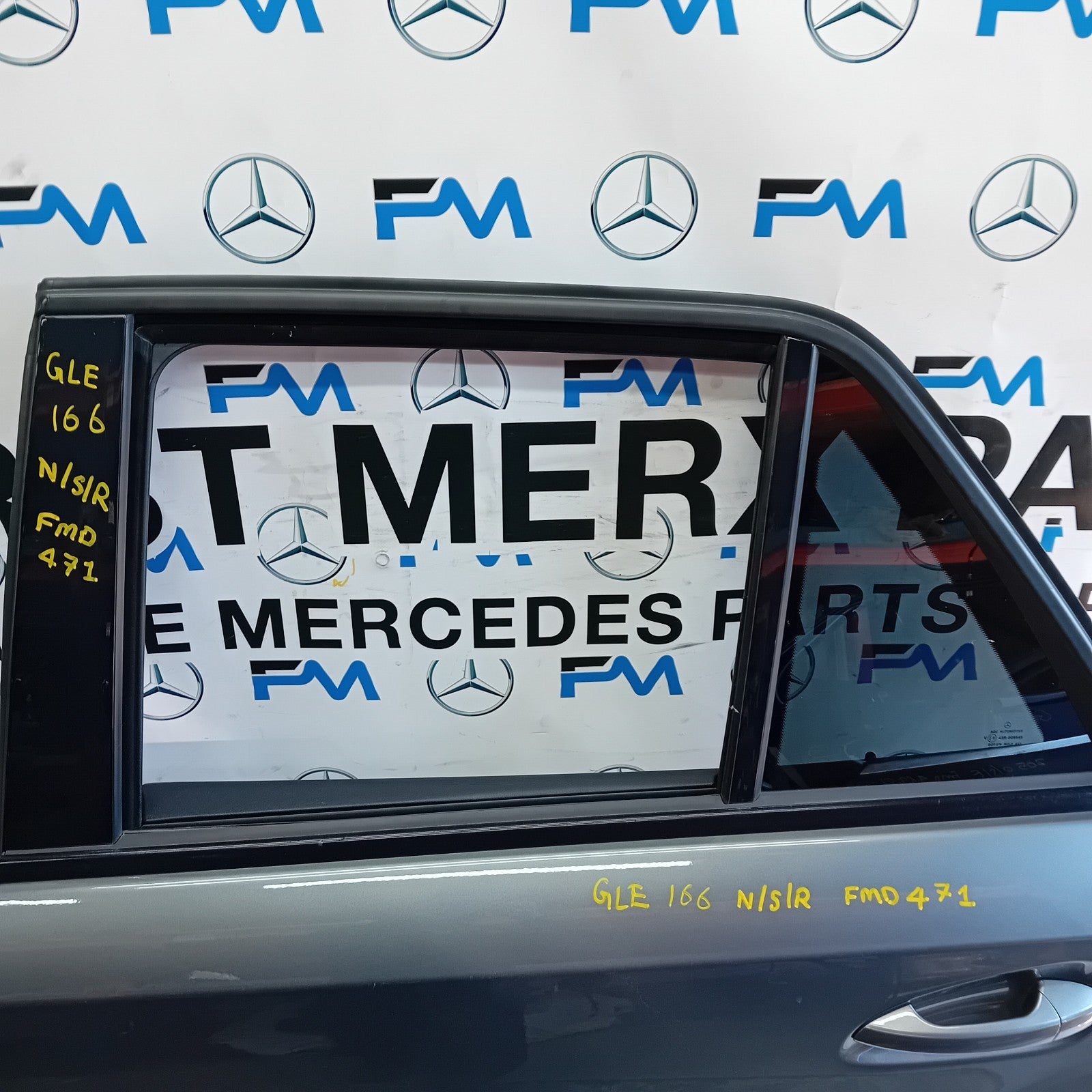 MERCEDES GLE W166 PASSENGER REAR DOOR NSR GREY 2014 ON COMPLETE FMD471