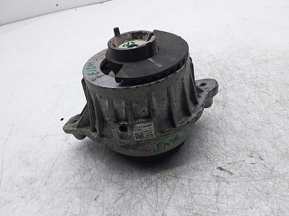 MERCEDES BENZ  E-CLASS W213  ENGINE MOUNT RIGHT OS A2132400600 FMR332