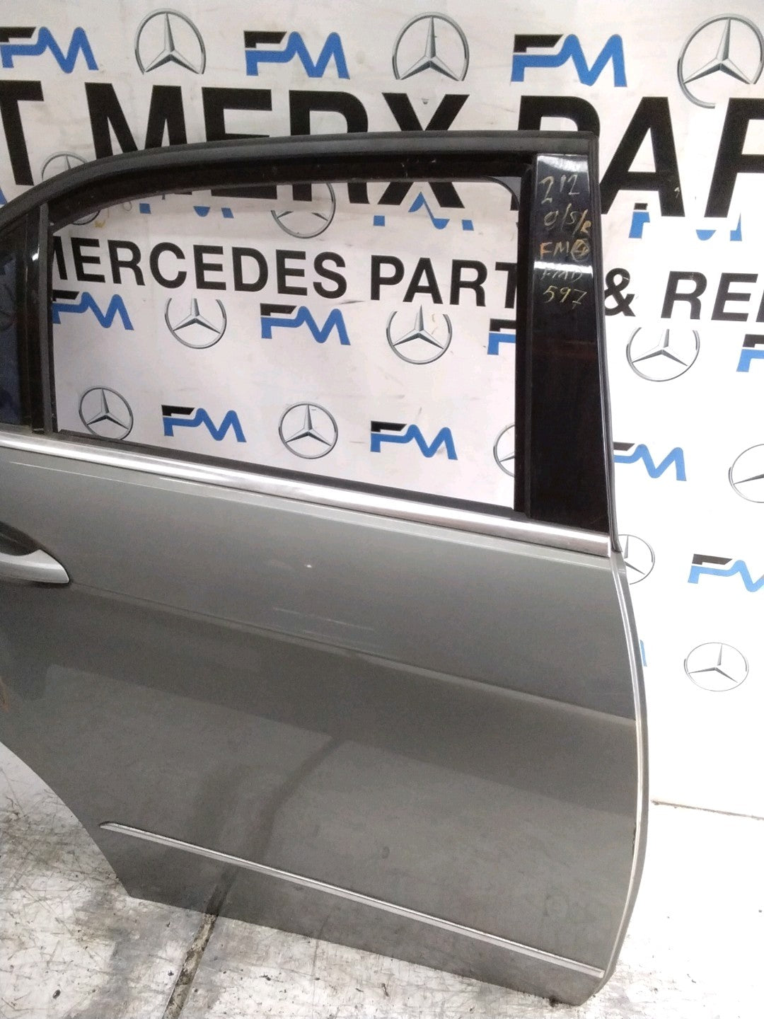 MERCEDES BENZ  E-CLS W212  DRIVER REAR DOOR OSR GREY 2009-16  FMD597