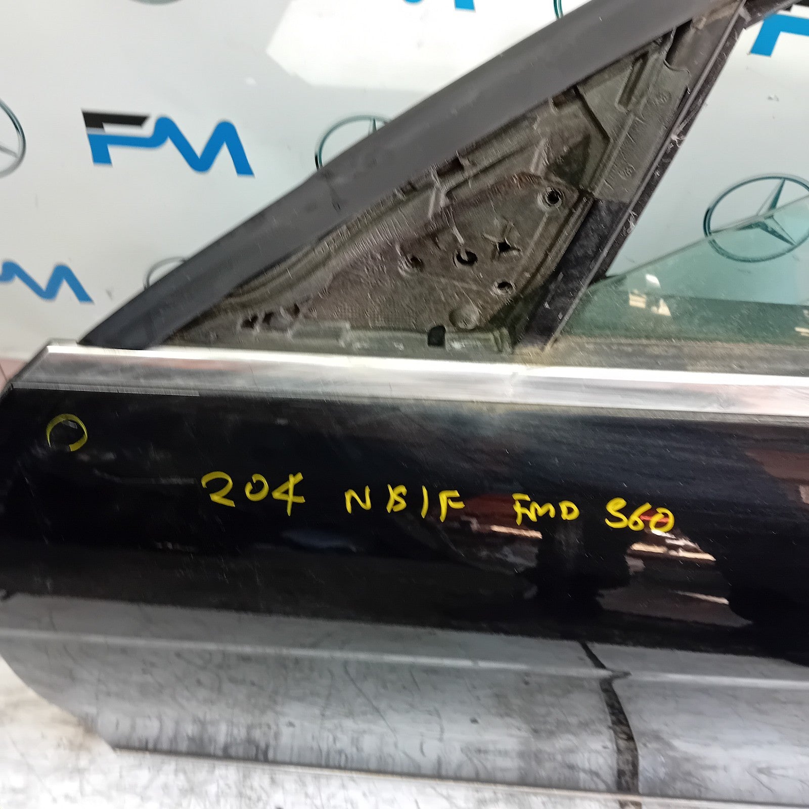 MERCEDES C-CLASS W204 SLN PASSENGER FRONT DOOR NSF 2008-14 BLACK COMPLETE FMD360