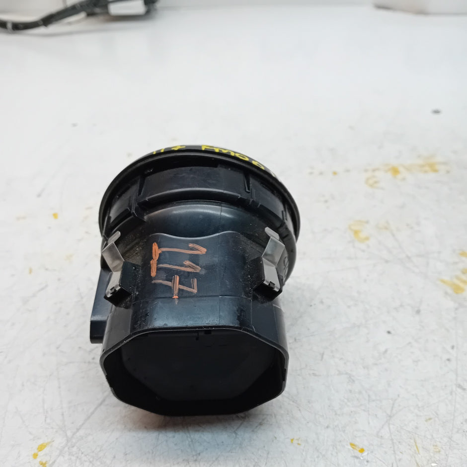 MERCEDES CLA-CLASS W117 DASHBOARD AIR VENT CENTRE SIDE 2015 FM001171