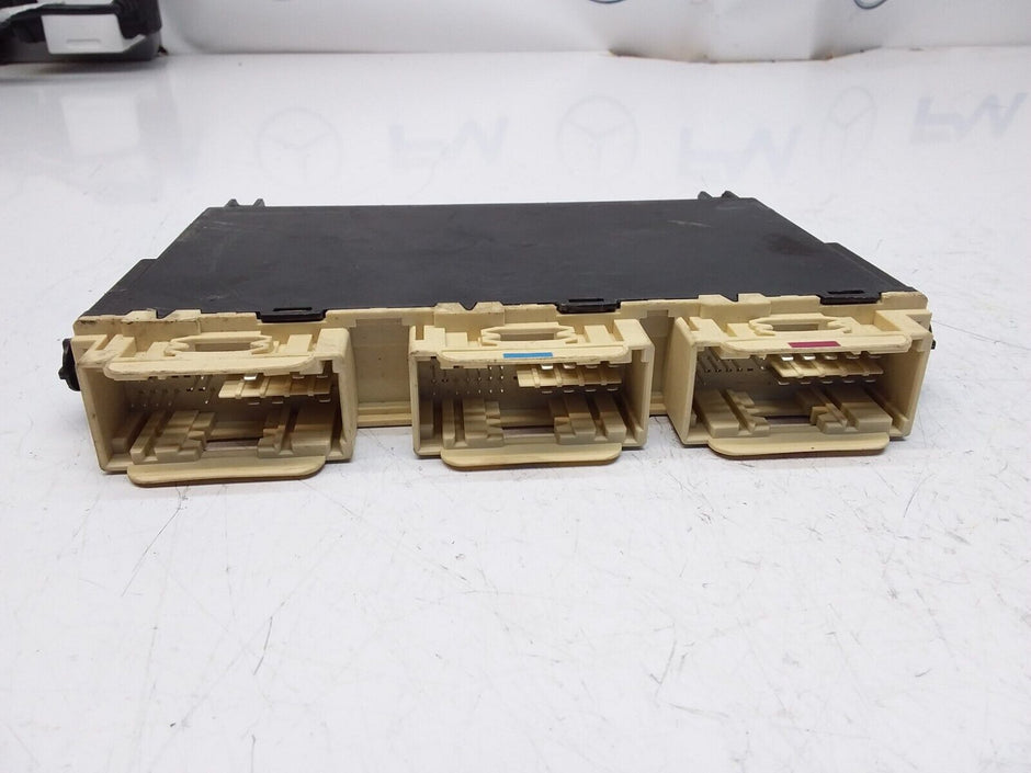 MERCEDES C-CLASS W205 FRONT RIGHT SEAT CONTROL MODULE A2059005122 FM00460