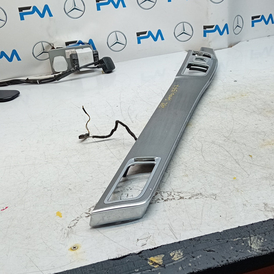 MERCEDES BENZ  E-CLASS W212 DASHBOARD  TRIM PANEL 2016 A212680XX93 FM001547