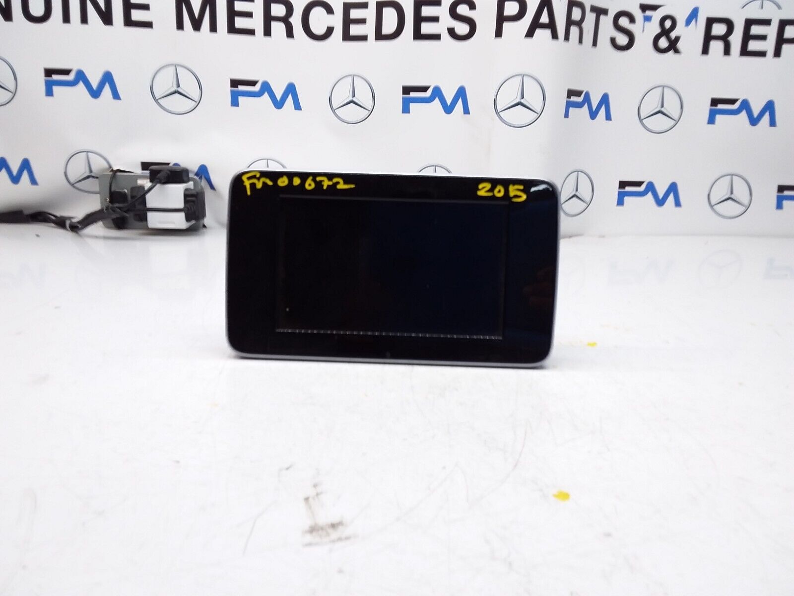 MERCEDES C-CLASS W205 2017 SAT NAV MULTIMEDIA SCREEN A2059004113 FM00672