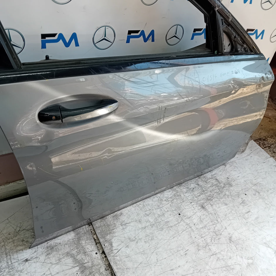 MERCEDES C-CLASS W205 DRIVER FRONT DOOR OSF SILVER 2014 ON COMPLETE FMD293
