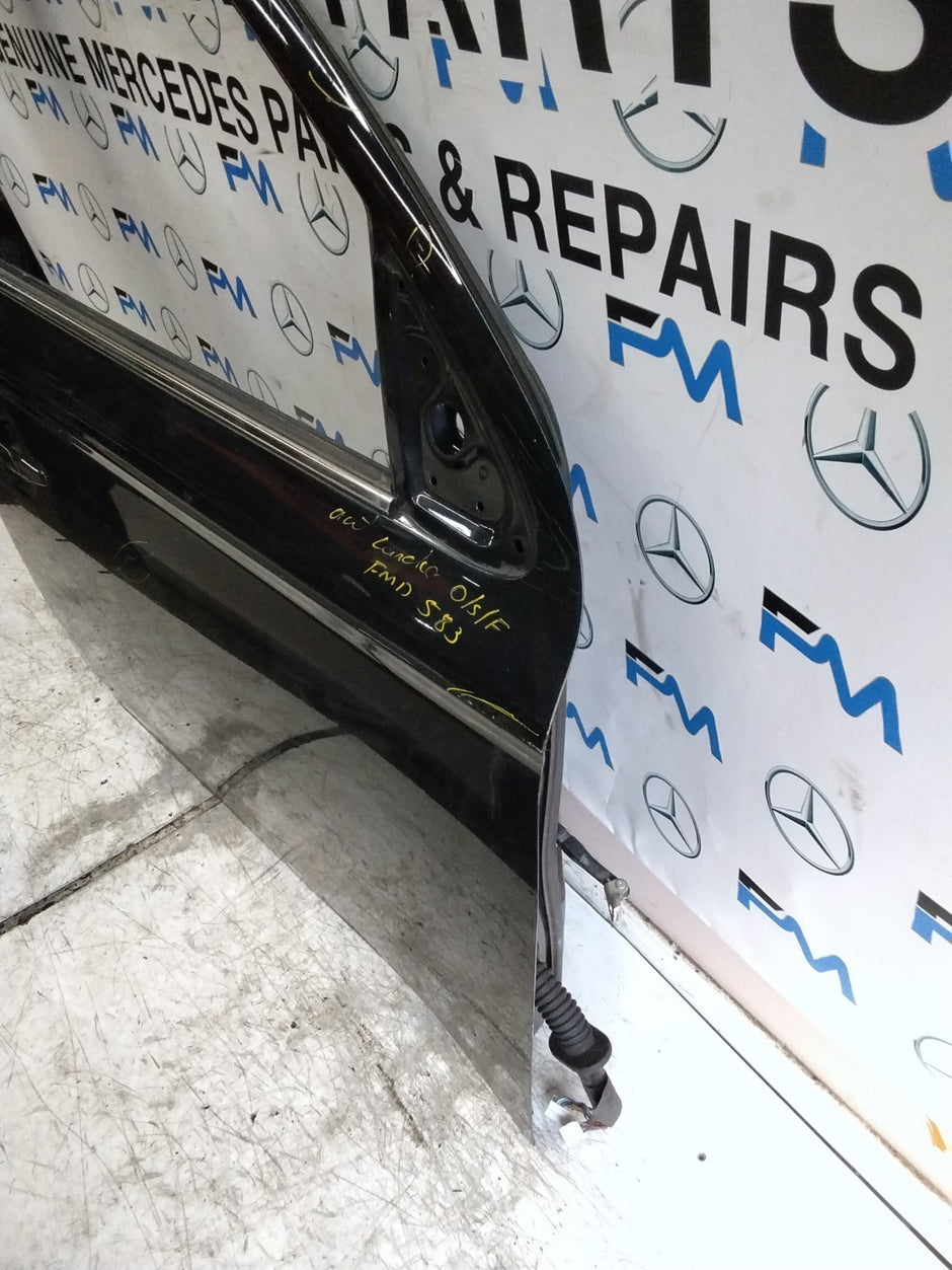 MITSUBISHI OUTLANDER DRIVER FRONT DOOR OSF BLACK  FMD583