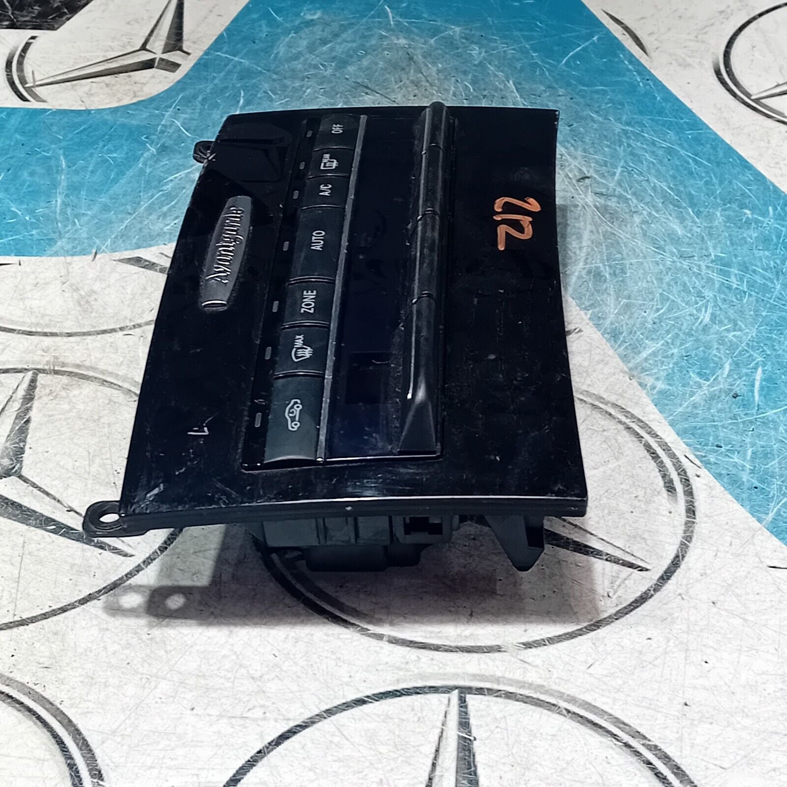 MERCEDES BENZ E CLASS MK4 2009-2012 HEATER CLIMATE CONTROL PANEL A2129004607