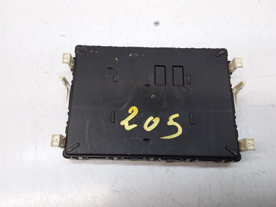 Mercedes C-CLASS W205 SAM Signal Control Module Unit A2059007134 FM00349