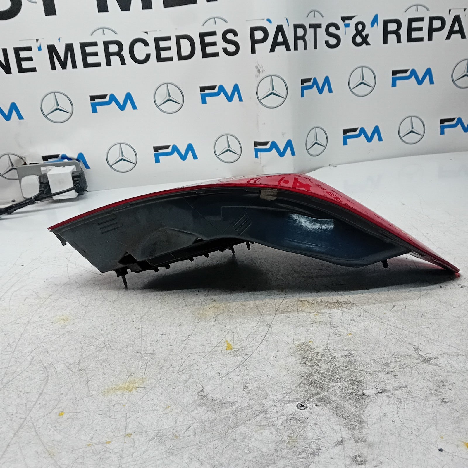 MERCEDES C-CLASS W205 DRIVER SIDE RIGHT REAR TAIL LIGHT 2014 A2059061357 FMT311